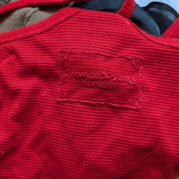 2/$10 Savage X Fenty Scarlet Scoop Neck Tank - Picture 6 of 8